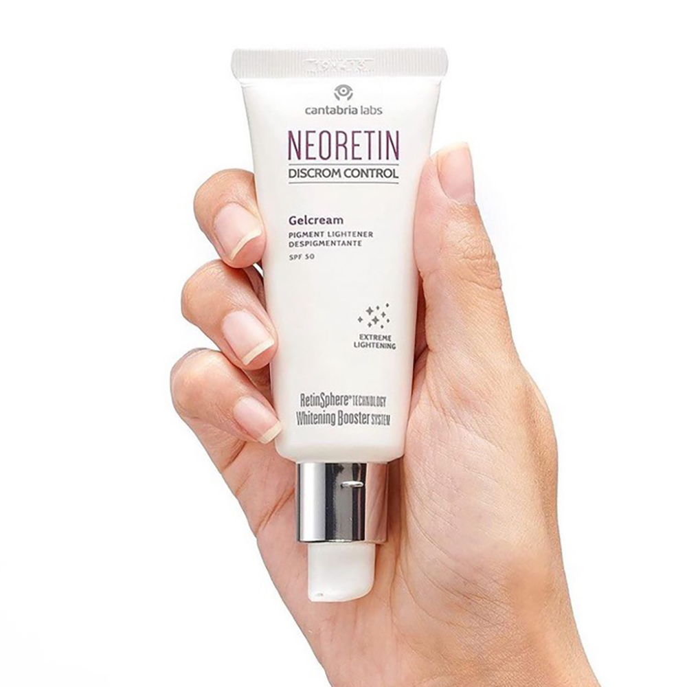 /storage/product/7/Neoretin Discrom Control Gel Cream SPF50 2.jpg